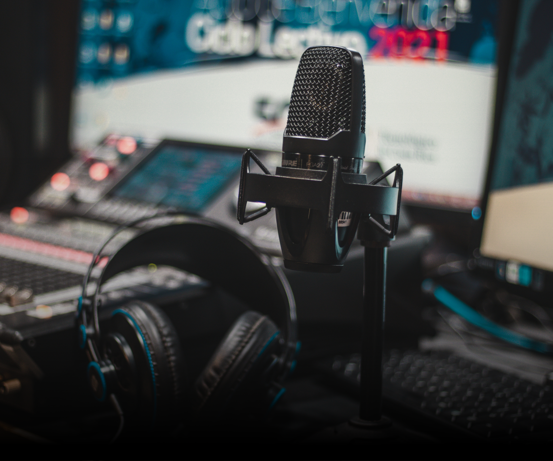 Comunicaciones y Medios Audiovisuales